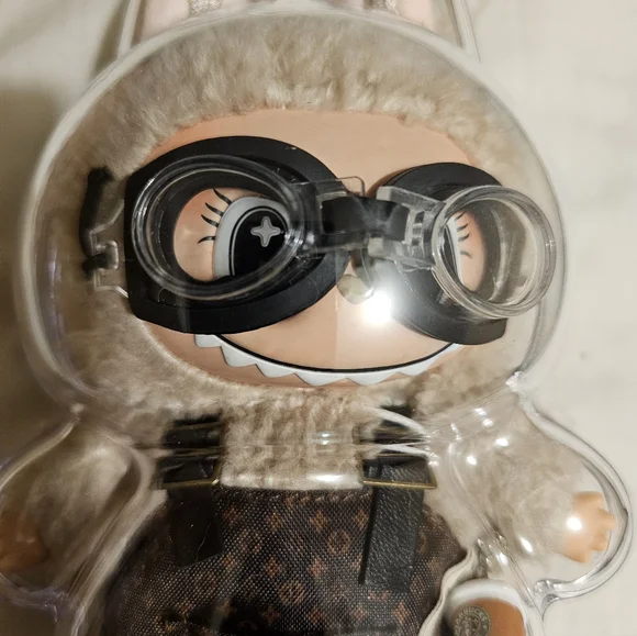 Labubu - Picture 5 of 7